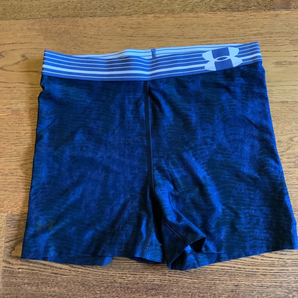 Under armor  spandex shorts